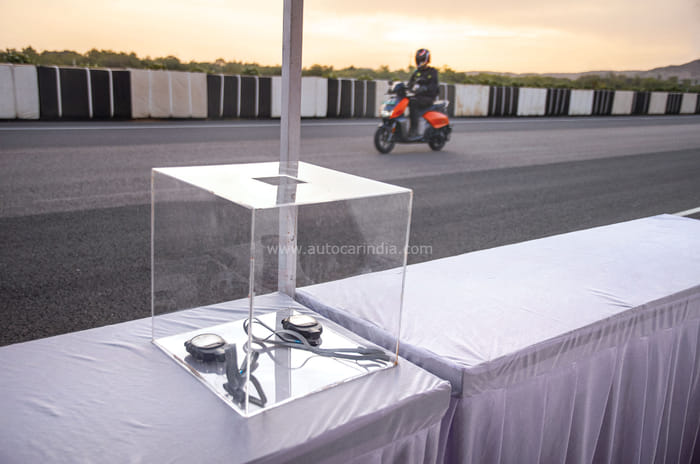 Feature: Smashing a Guinness World Records Title on a Vida V1 Pro